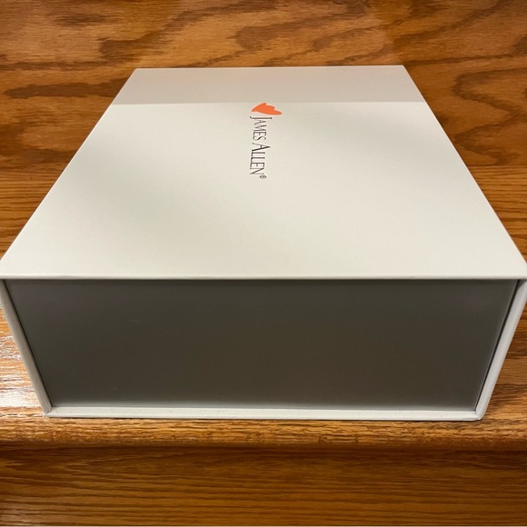 James Allen Empty Gift Box - Picture 3 of 4